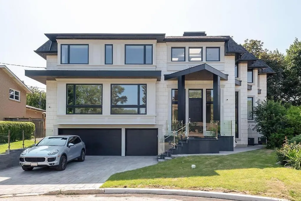 Luxury 6 Bedrooms Villa With Spacious Indoor contacts